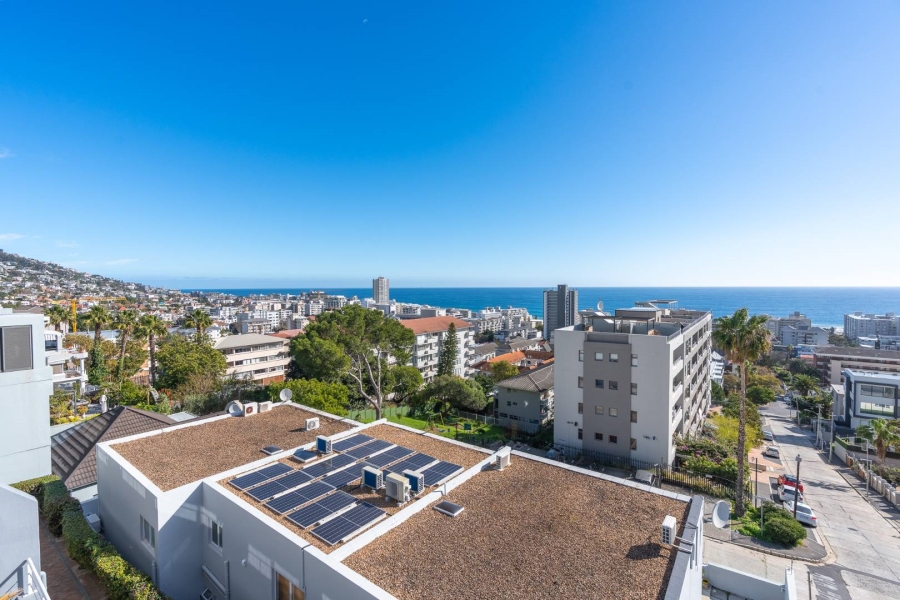 3 Bedroom Property for Sale in Sea Point Western Cape